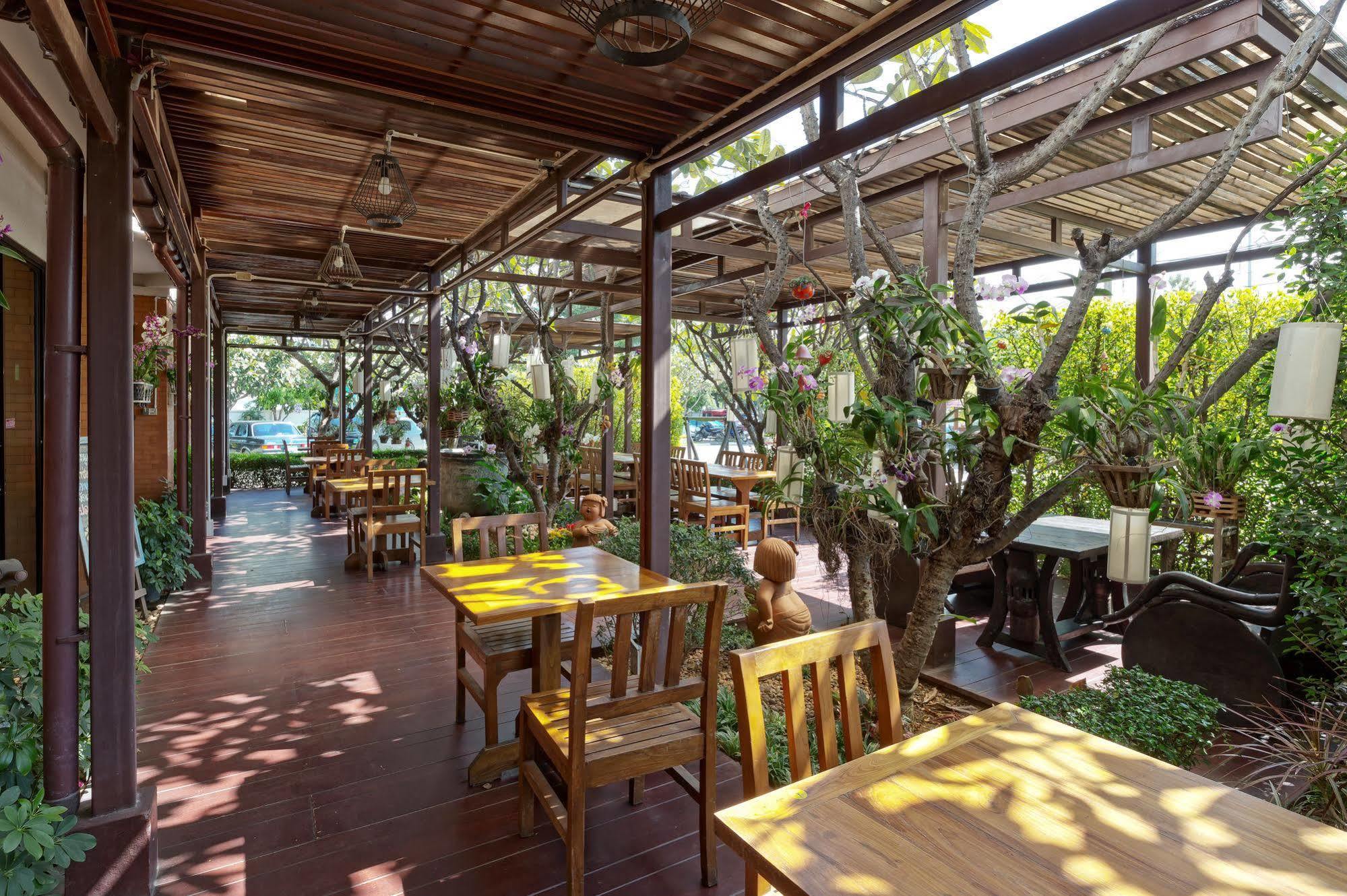 Asia Hotels Group Chiang Mai Exterior foto